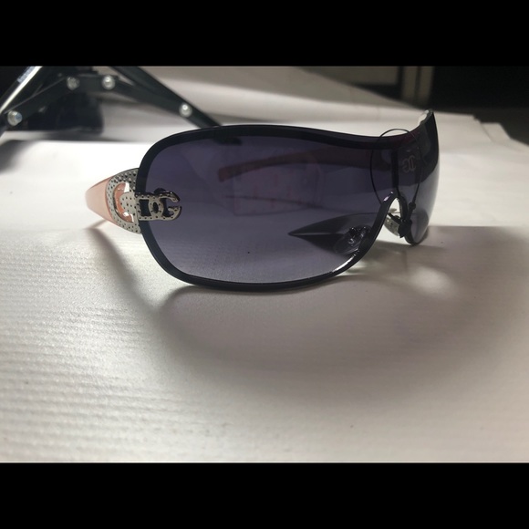 2000s style sunglasses - Picture 3 of 4